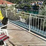 Apartment Mit Ueberdachter Terrasse By Interhome