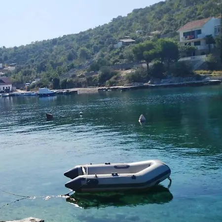 Mit Ueberdachter Terrasse By Interhome Apartmán *