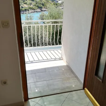 Apartmán Mit Ueberdachter Terrasse By Interhome *