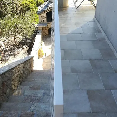 Mit Ueberdachter Terrasse By Interhome *