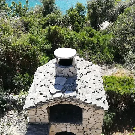 Mit Ueberdachter Terrasse By Interhome *