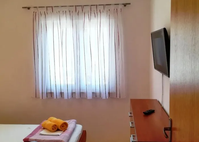 Mit Ueberdachter Terrasse By Interhome Apartment