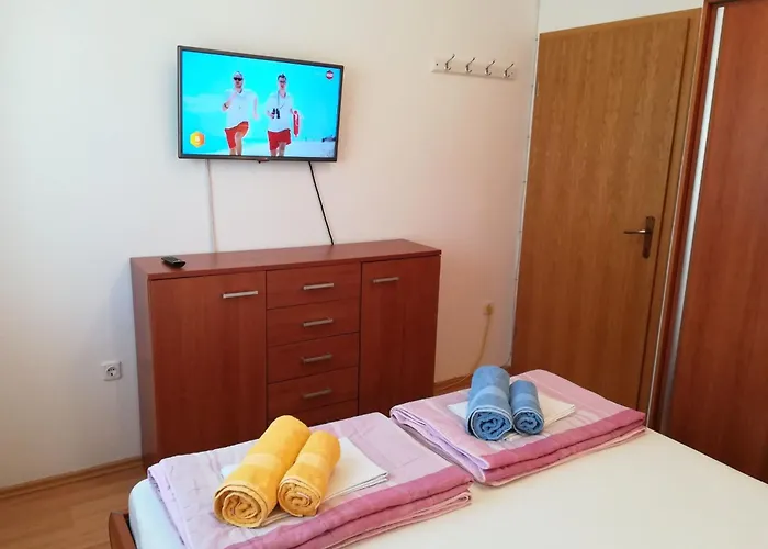 Mit Ueberdachter Terrasse By Interhome Διαμέρισμα *