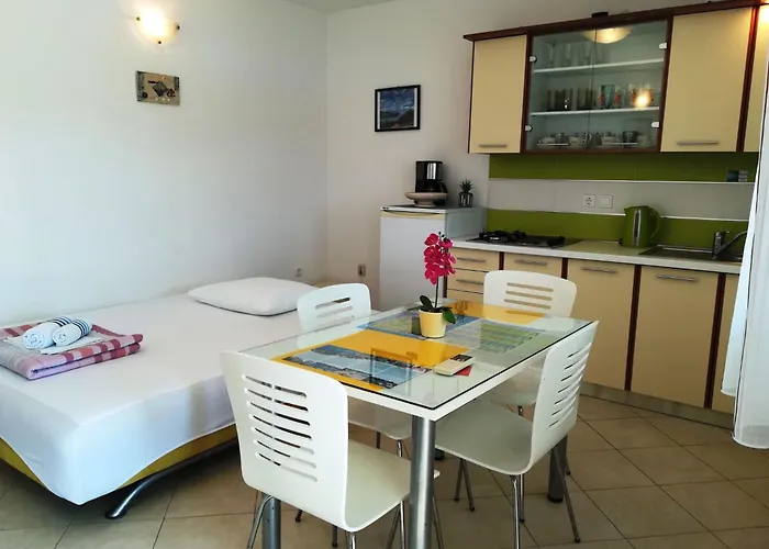 Lägenhet Mit Ueberdachter Terrasse By Interhome Rogoznica (Sibenik-Knin)