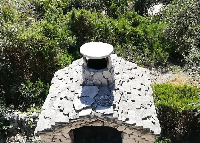 Mit Ueberdachter Terrasse By Interhome *