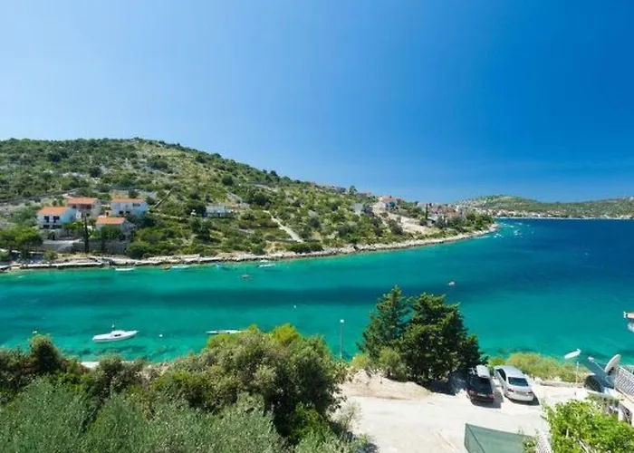 Mit Ueberdachter Terrasse By Interhome Apartment